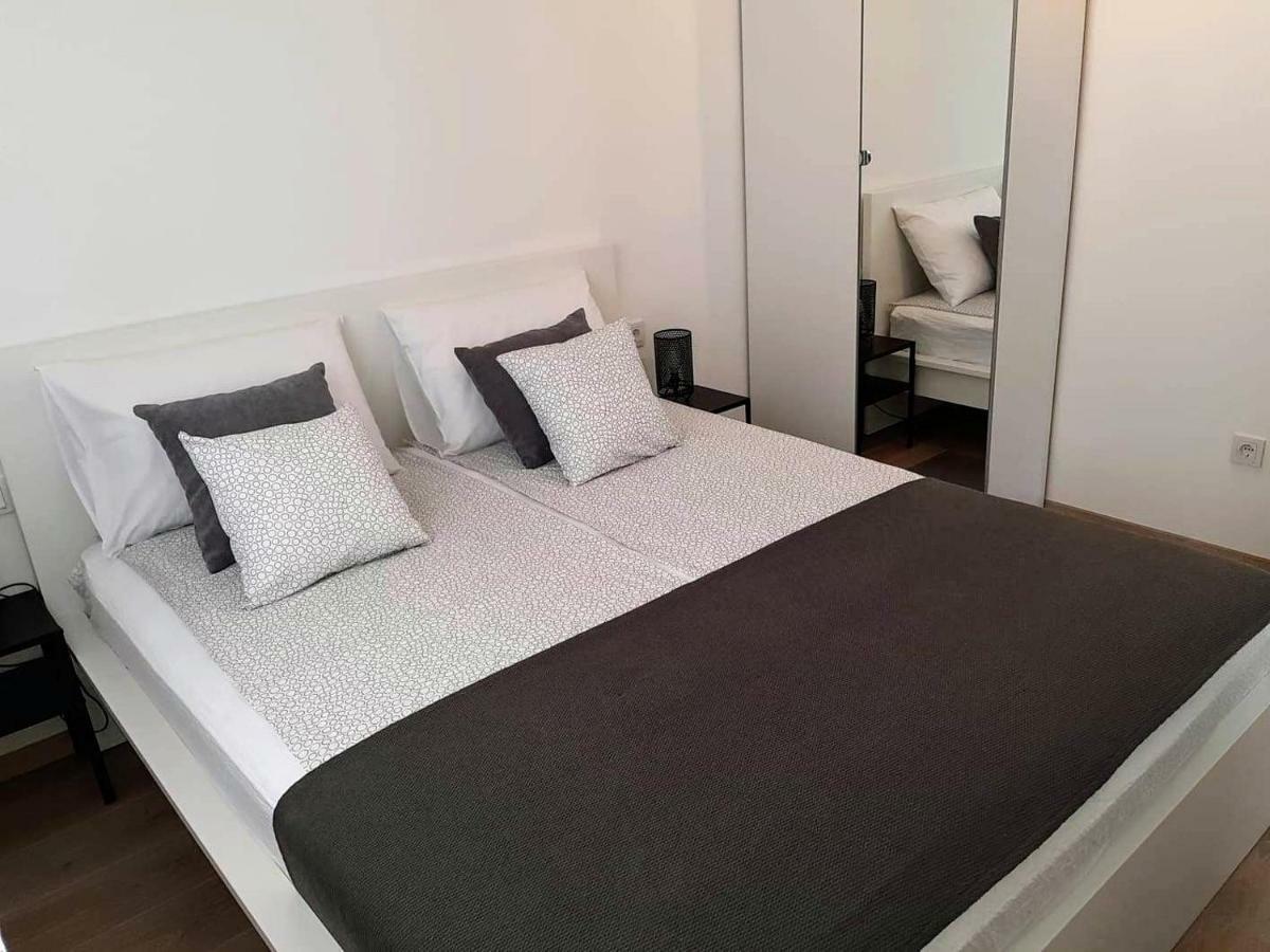 Apartment Pepina Vodice Bagian luar foto