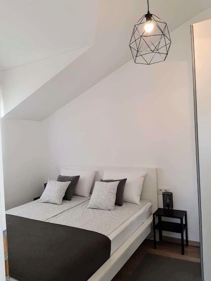 Apartment Pepina Vodice Bagian luar foto