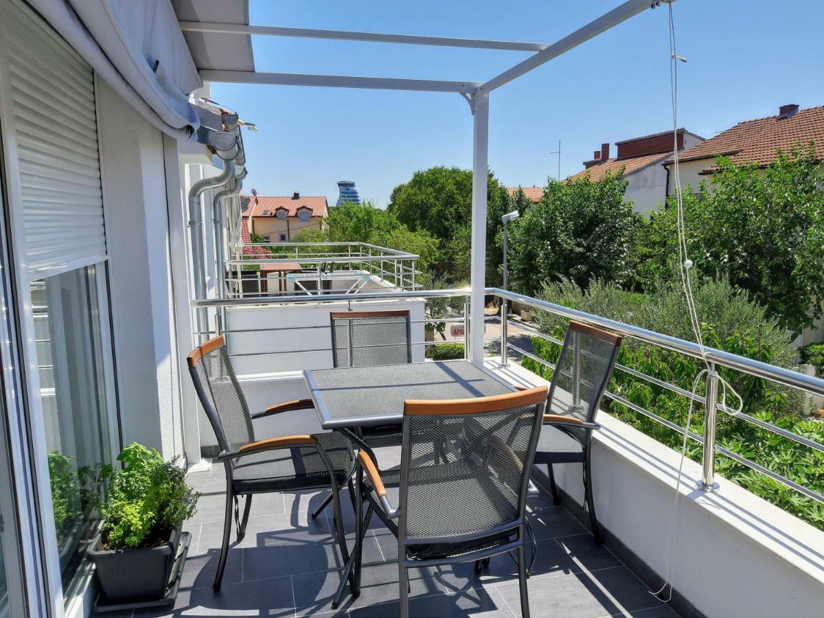 Apartment Pepina Vodice Bagian luar foto