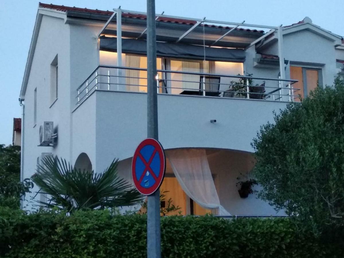 Apartment Pepina Vodice Bagian luar foto